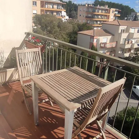 Joli F2 45m2 Parking Prive Proche Tram Ligne 1 Et 2 Apartament Montpellier